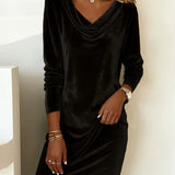 Фросина | Късметна кадифена рокля с свободен силует