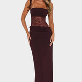 Максимална Рокля с Опулентен Пад и Елегантен Дотик