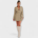 Ерика – Елегантна Рокля с Колан