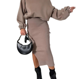 "Лея | Комплект с топ с открити рамене и миди пола" може да бъде пренаписан като: "Лея | Комплект с топ с открити рамене и миди пола" (запазвайки оригиналното име, тъй като е ясно и описателно). 

Ако желаете, мога да предложа и алтернативен вариант: "Лея