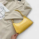 Аурора. - Лъскава кожена чанта