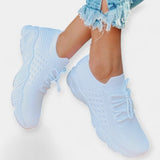 Спортни обувки с удобство