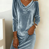 Фросина | Късметна кадифена рокля с свободен силует