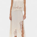 Нада Миди Пола с Дантелени Детайли и Асиметричен Подгъв